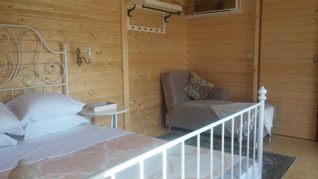 Liberta Guesthouse Seferihisar Δωμάτιο φωτογραφία
